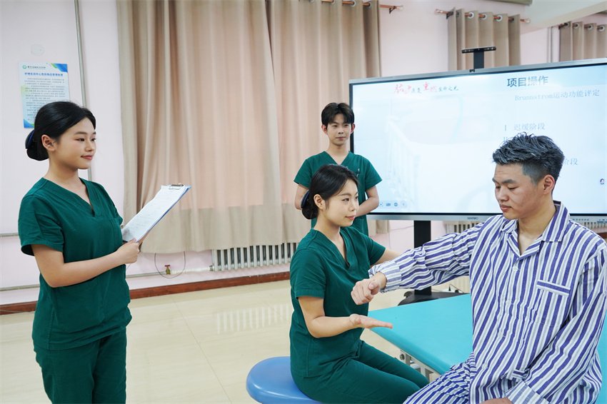 可返回栏目或查看相邻条目